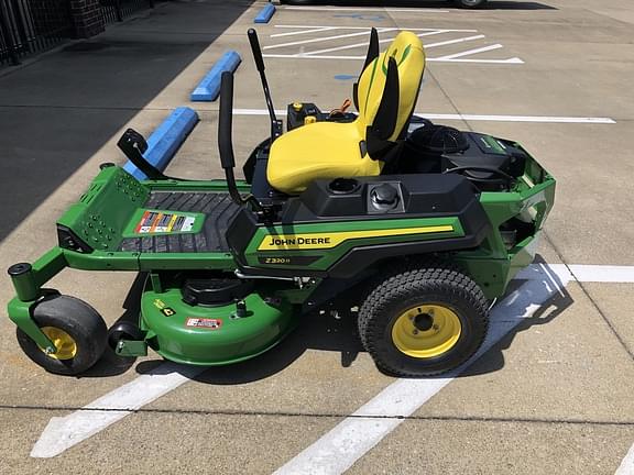 Image of John Deere Z320R equipment image 1