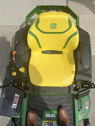 Image of John Deere Z320R equipment image 4