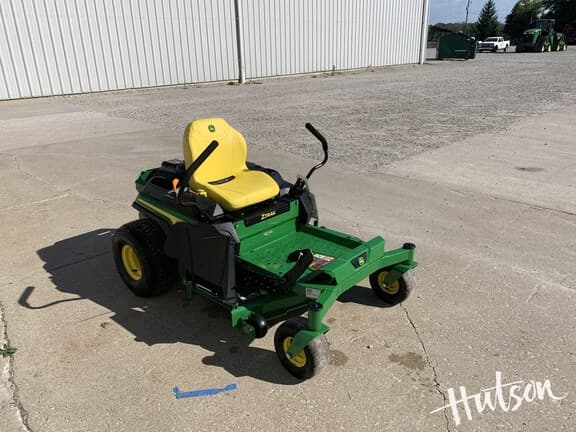 Image of John Deere Z325E equipment image 1