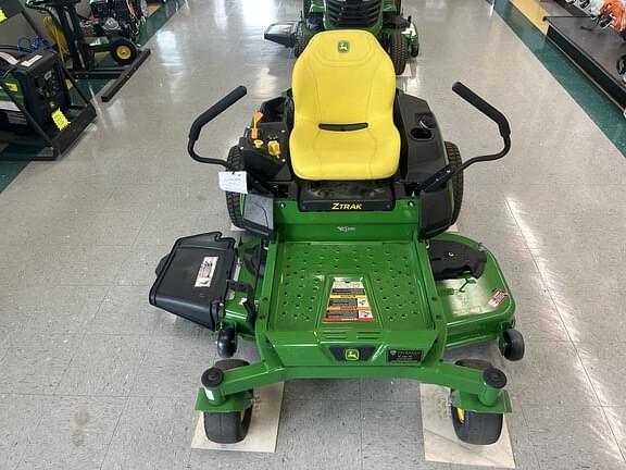 Image of John Deere Z325E equipment image 1