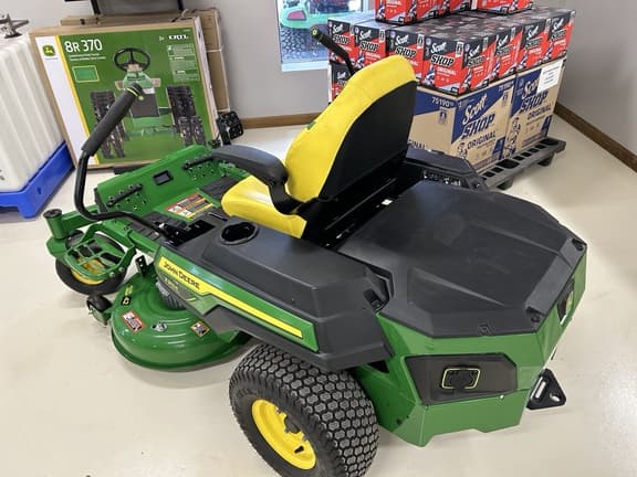 Image of John Deere Z370R equipment image 1