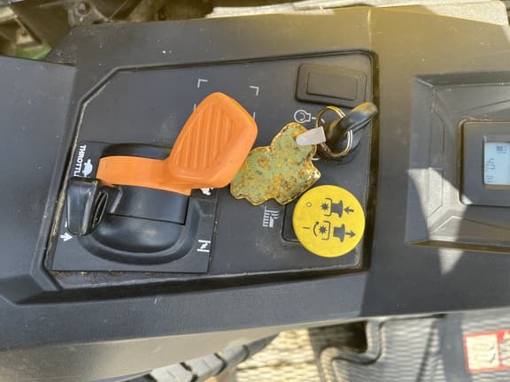 Image of John Deere Z515E equipment image 3