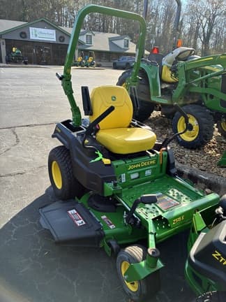 Image of John Deere Z515E equipment image 3