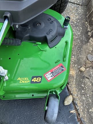 Image of John Deere Z515E equipment image 1