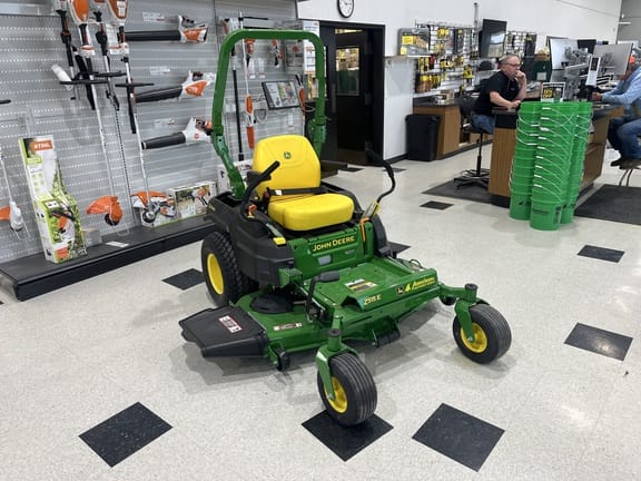 2024 John Deere Z515E Equipment Image0