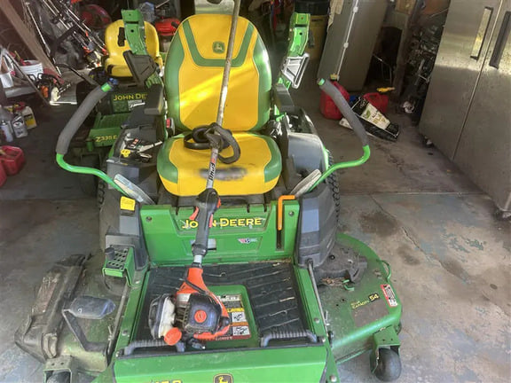 2024 John Deere Z545R Equipment Image0