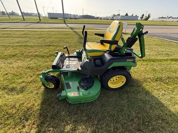Image of John Deere Z545R equipment image 3