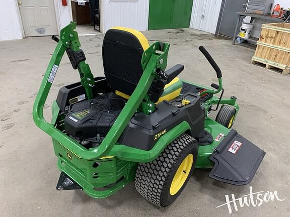 Image of John Deere Z545R equipment image 2