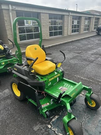 Image of John Deere Z720E equipment image 1