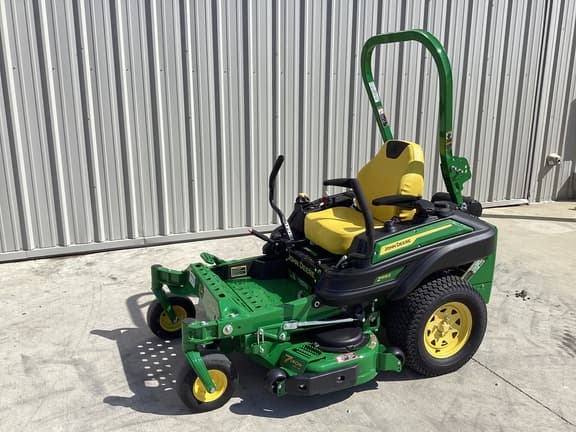 Image of John Deere Z915E equipment image 1