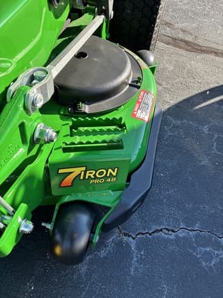 Image of John Deere Z915E equipment image 1