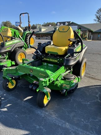 2024 John Deere Z915E Equipment Image0