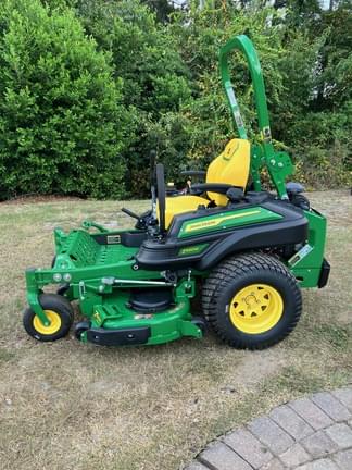 Image of John Deere Z920M equipment image 1