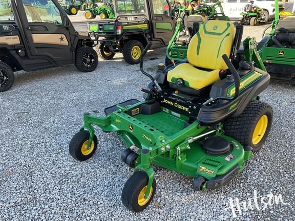 Image of John Deere Z930M equipment image 1