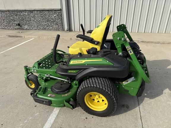 Image of John Deere Z930M equipment image 2