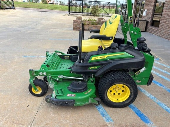 2024 John Deere Z930M Equipment Image0