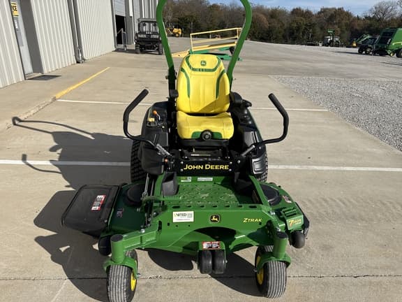 Image of John Deere Z930M equipment image 2
