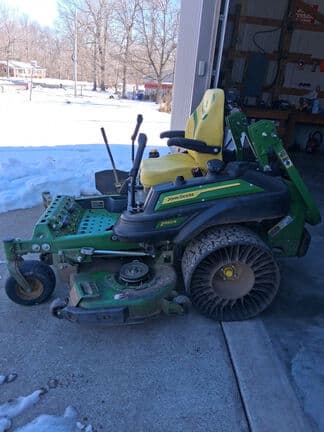 Image of John Deere Z950R equipment image 1
