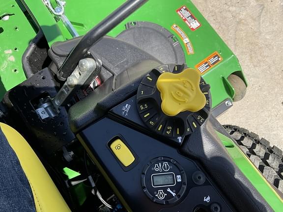 Image of John Deere Z970R equipment image 4
