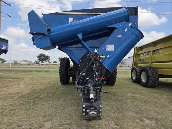 Image of Kinze 1121 equipment image 2