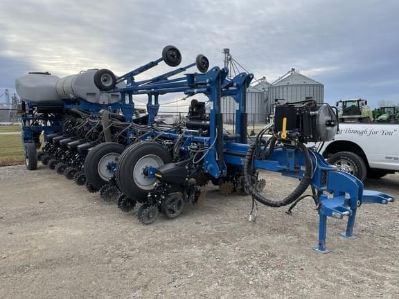 Image of Kinze 5900 Primary image