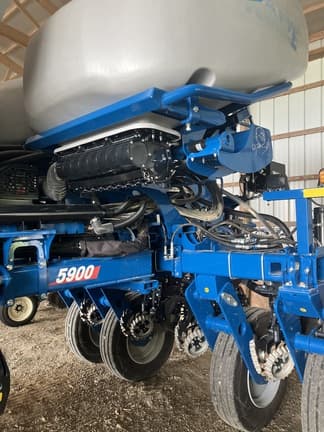 Image of Kinze 5900 Primary image