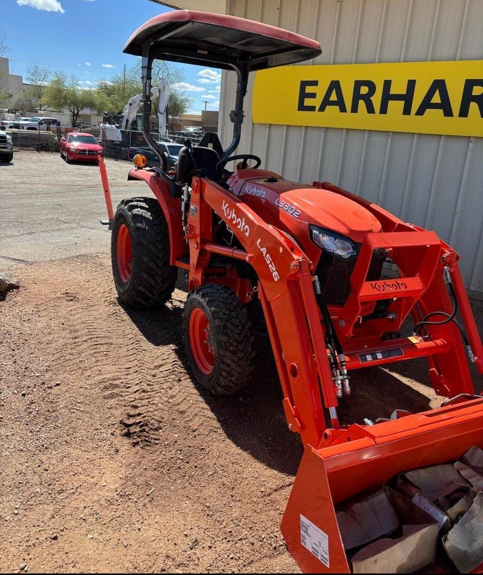 2024 Kubota L3302 Equipment Image0
