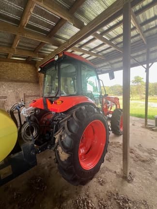 Image of Kubota M7060 equipment image 3