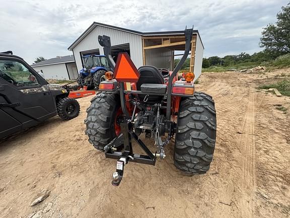 Image of Kubota MX6000 equipment image 3