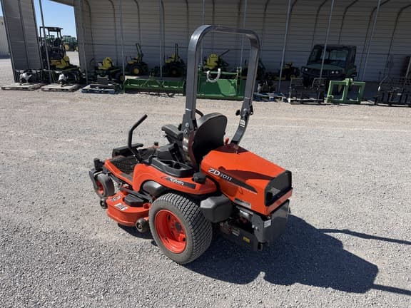 Image of Kubota ZD1011 equipment image 2
