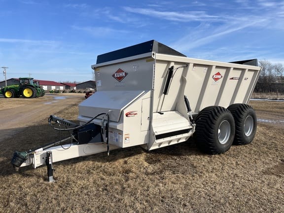 2024 Kuhn Knight SLC132 Equipment Image0