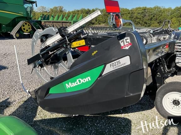 Image of MacDon FD235 equipment image 2