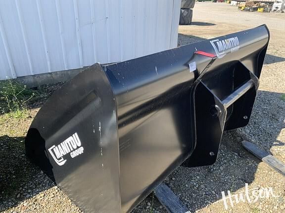Image of Manitou Bucket equipment image 1