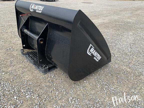 Image of Manitou Bucket equipment image 4