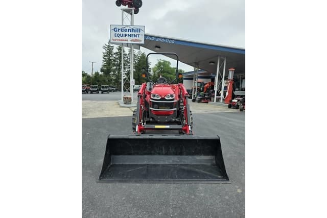 Image of Massey Ferguson 1835M equipment image 2