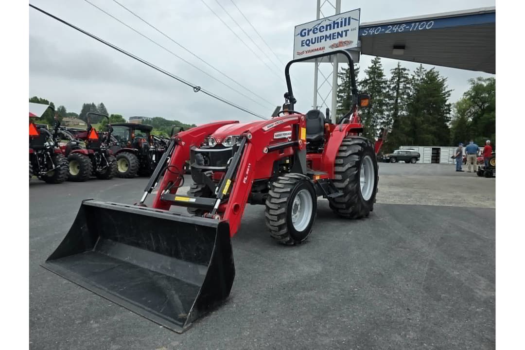 Image of Massey Ferguson 1835M Primary image