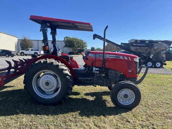Image of Massey Ferguson 2605H equipment image 4