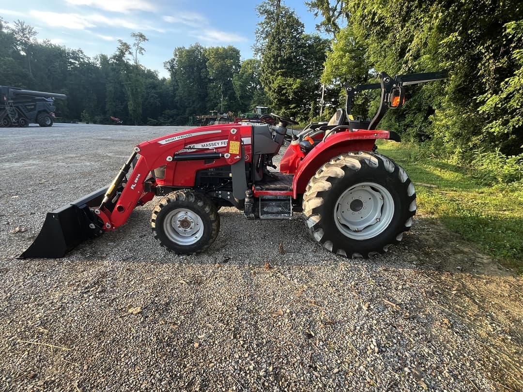 Image of Massey Ferguson 2850M Primary image