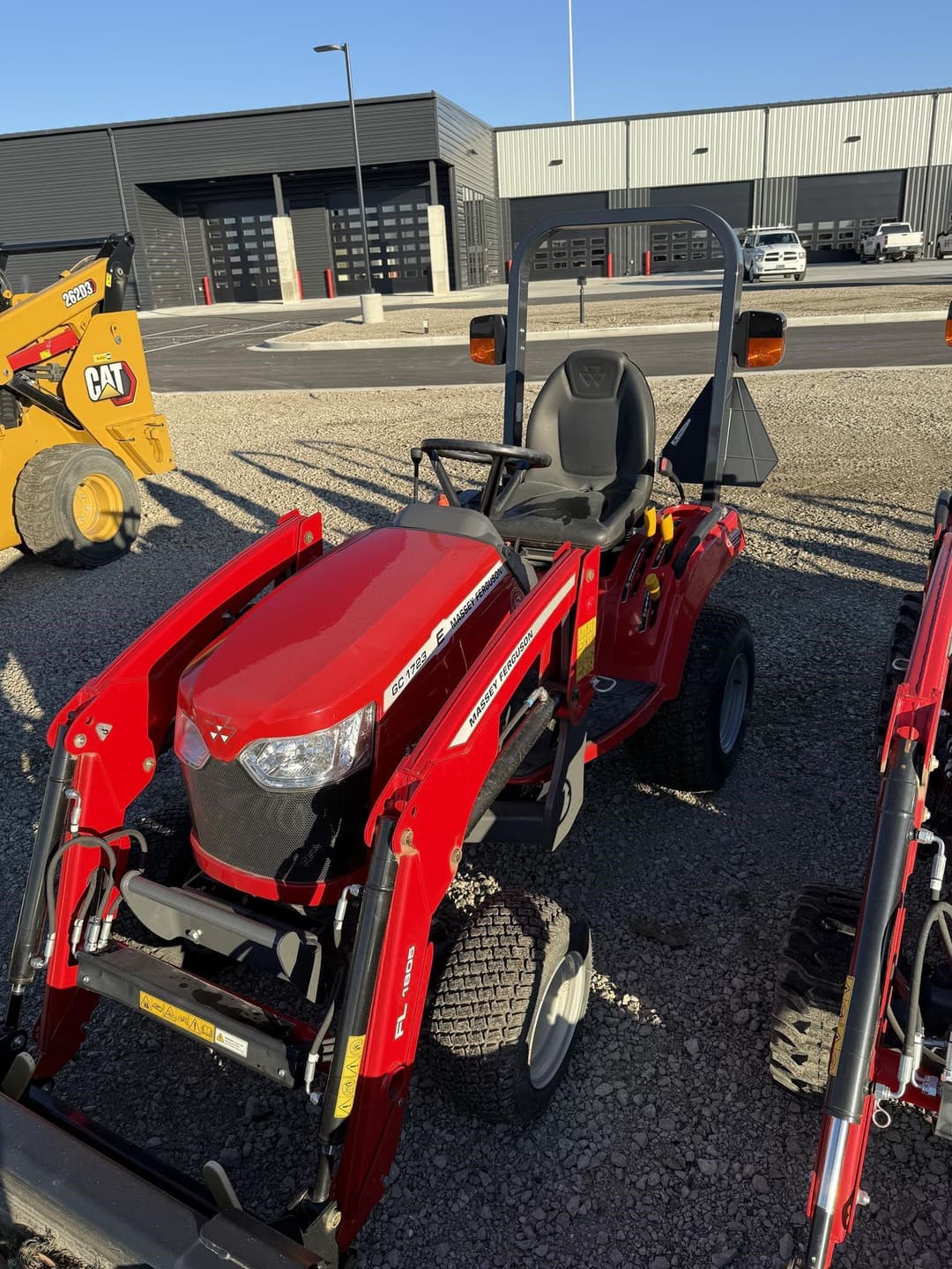 Image of Massey Ferguson GC1723E Primary image