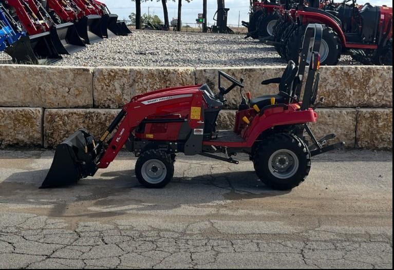 Image of Massey Ferguson GC1725M Primary image