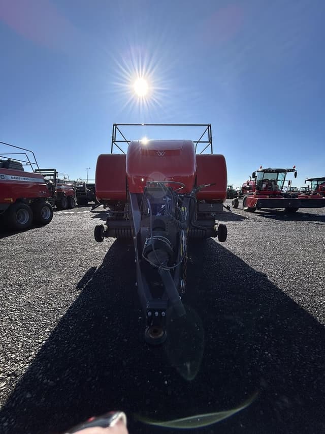 Image of Massey Ferguson LB2234 equipment image 3