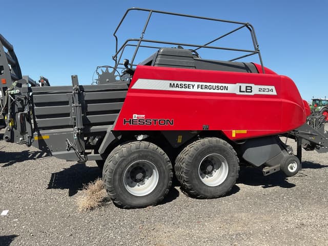 Image of Massey Ferguson LB2234 equipment image 3