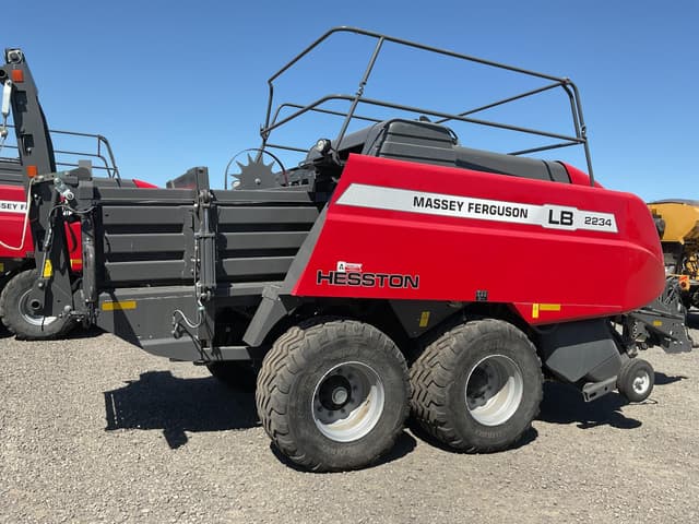 Image of Massey Ferguson LB2234 equipment image 2