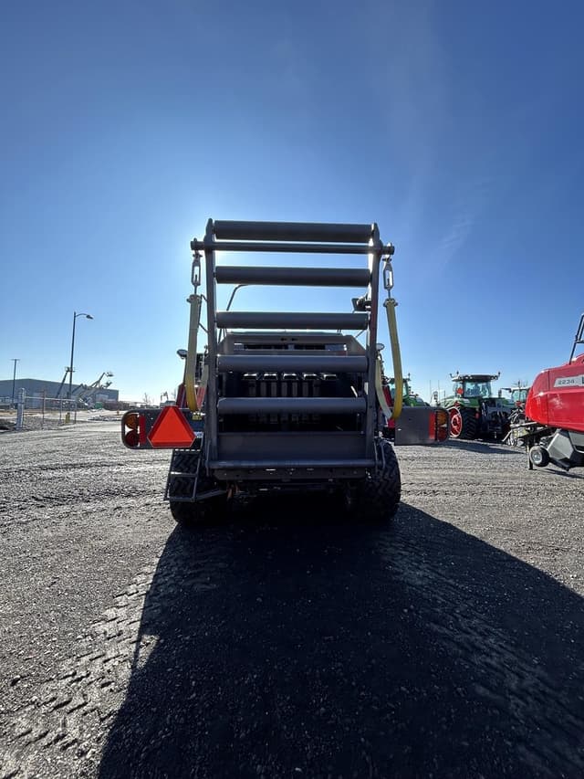 Image of Massey Ferguson LB2234 equipment image 4