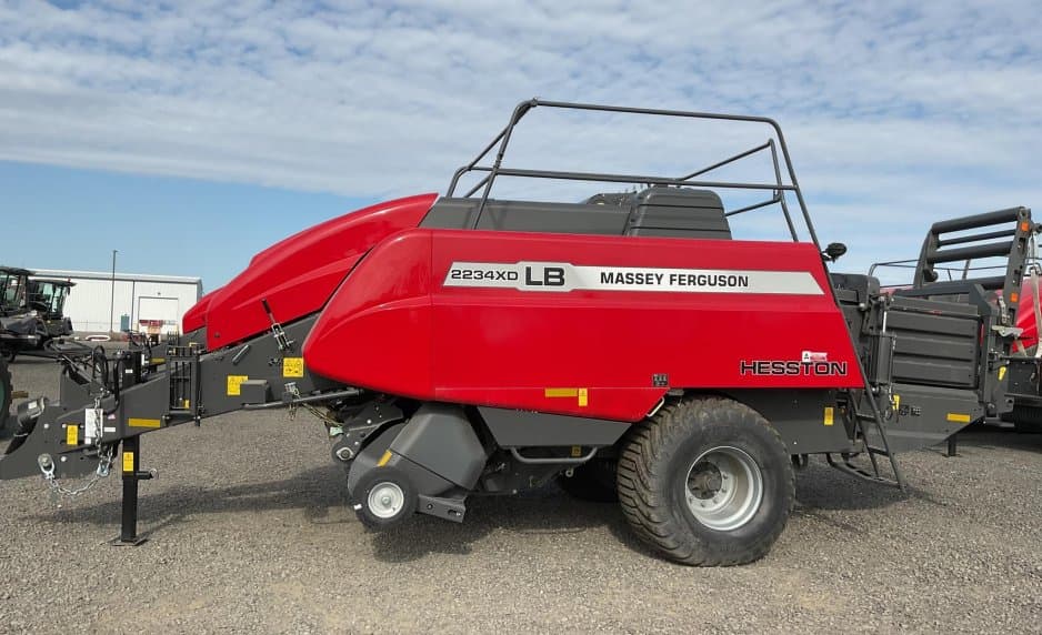 Image of Massey Ferguson LB2234 Primary image