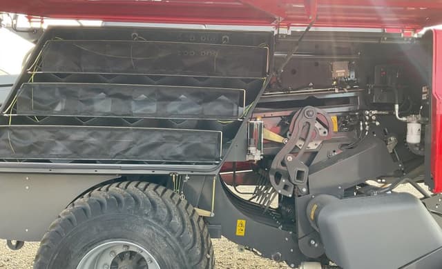 Image of Massey Ferguson LB2234 equipment image 3