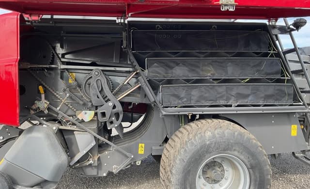 Image of Massey Ferguson LB2234 equipment image 1