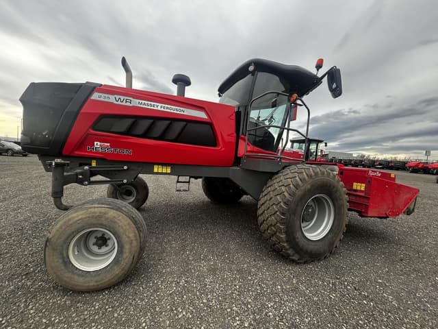 Image of Massey Ferguson WR235 equipment image 1