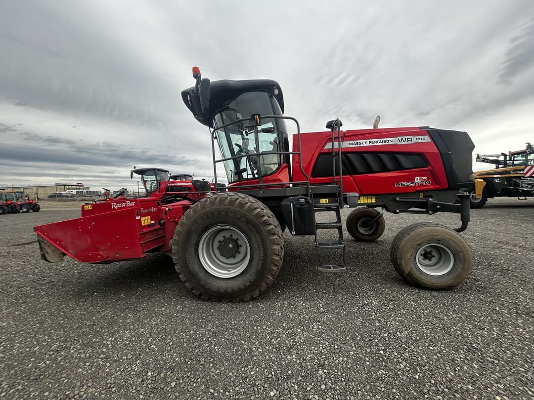 Image of Massey Ferguson WR235 Primary image