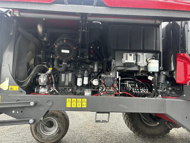 Image of Massey Ferguson WR235 equipment image 3